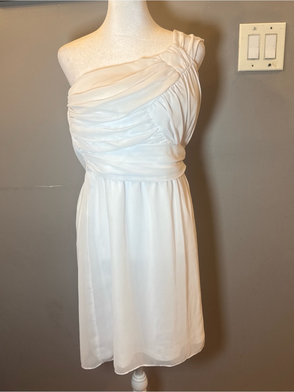 Chiffon One-Shoulder White Cocktail Dress
